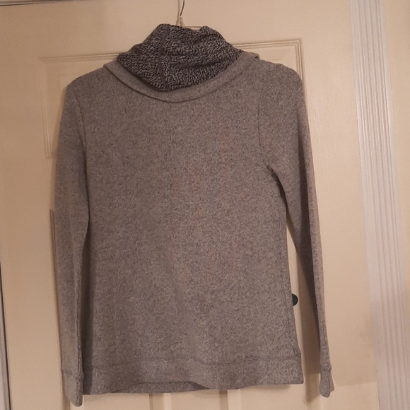 NWT J.crew Factory Cowl neck gray sweatshirt. Size small. - Picture 5 of 5
